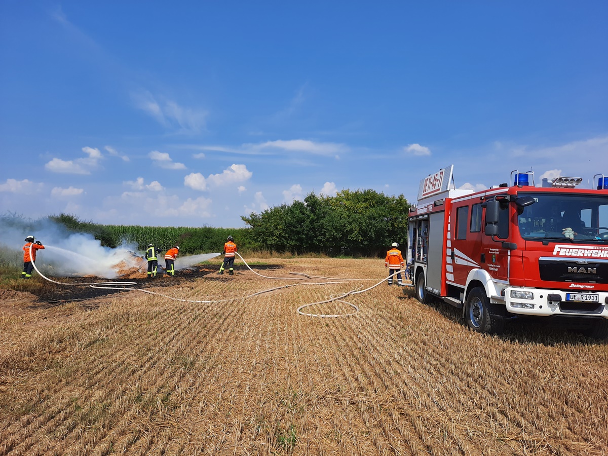 Ausbildungszüge werden für den Einsatz beim VU vorbereitet  Feuerwehr  Römstedt – traditionell. engagiert. freiwillig. brandheiß.